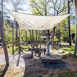 アパート Sfeervol Boshuisje Op De Veluwe Vossenberg ヌンスペート