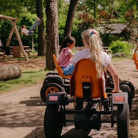 Sfeervol Boshuisje Op De Veluwe Vossenberg 아파트 넌스피트