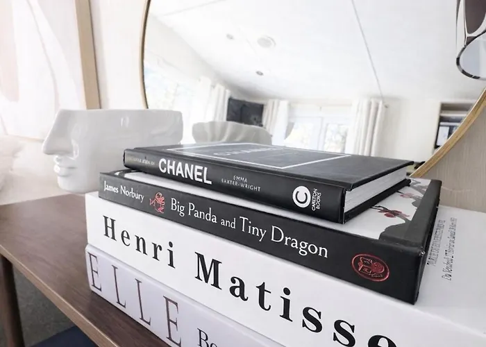 아파트 Sfeervol Boshuisje Op De Veluwe Vossenberg 넌스피트